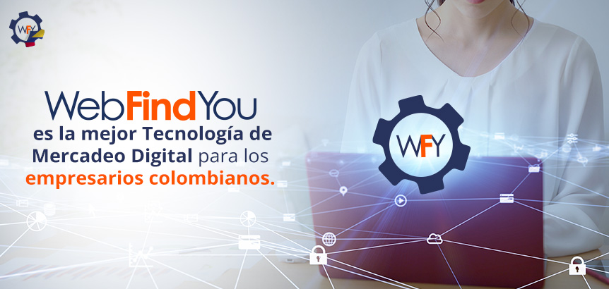 Empresaria Colombiana Trabajando en su Laptop con Tecnología de Mercadeo Digital Todo en Uno de WebFindYou
