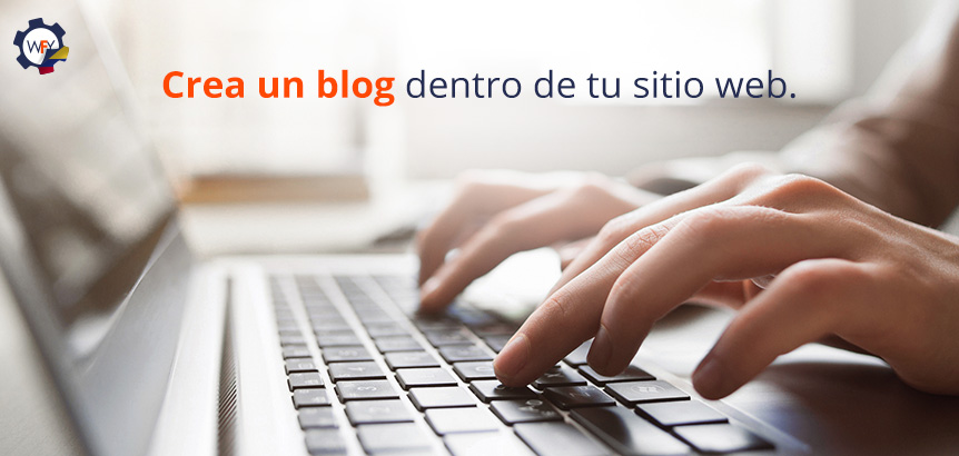 Manos Escribiendo Sobre Teclado de Laptop Mientras Crean un Blog Dentro del Sitio Web